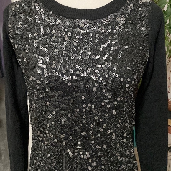 Express Black Sequin Embellished Lightweight Party Pullover Sweater Holiday Glam - Picture 8 of 16
